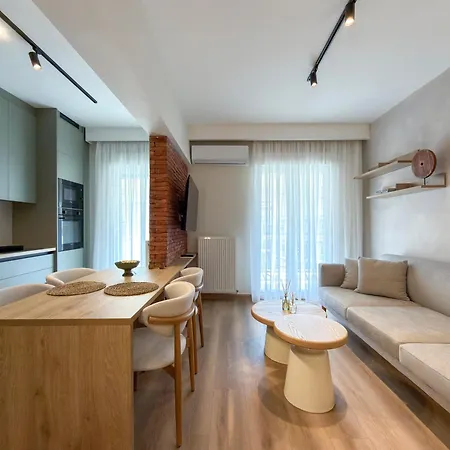 Luxury Downtown F2